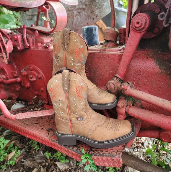 NWT Justin Gypsy Leather Studded Cowgirl Boots - Picture 7 of 14